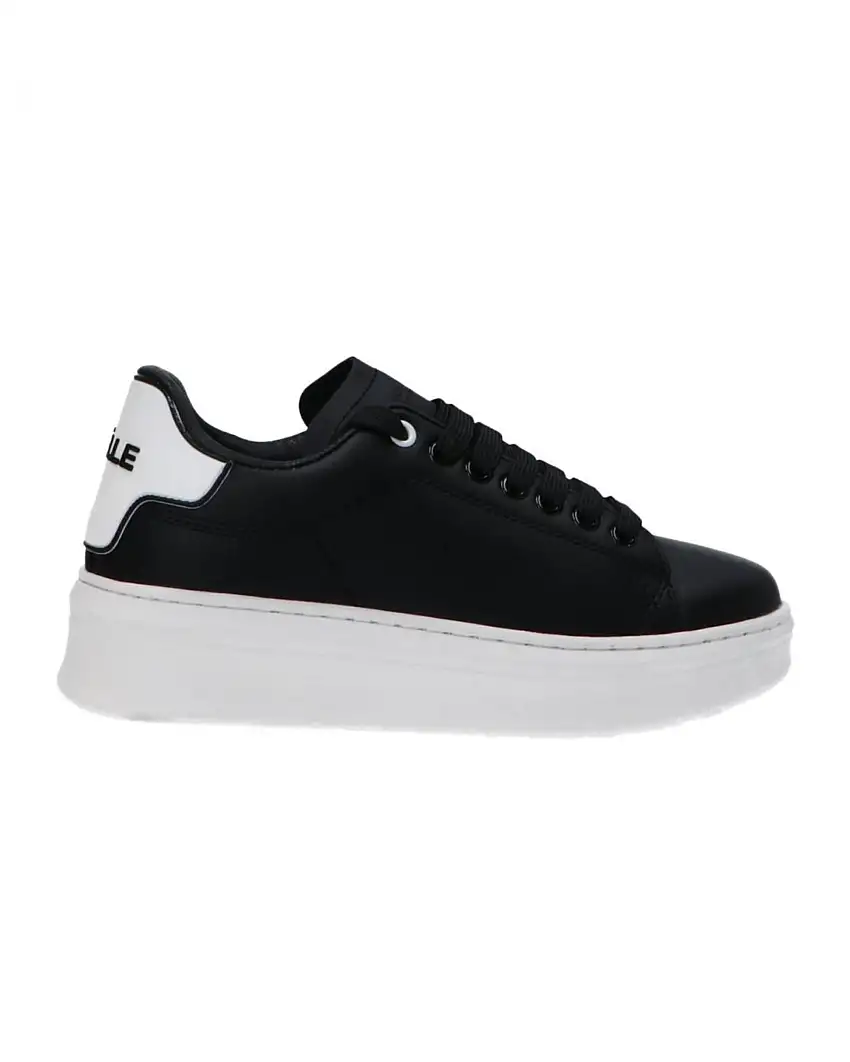 Gaelle Sneakers Casual Addict Tomaia in Pelle Nero