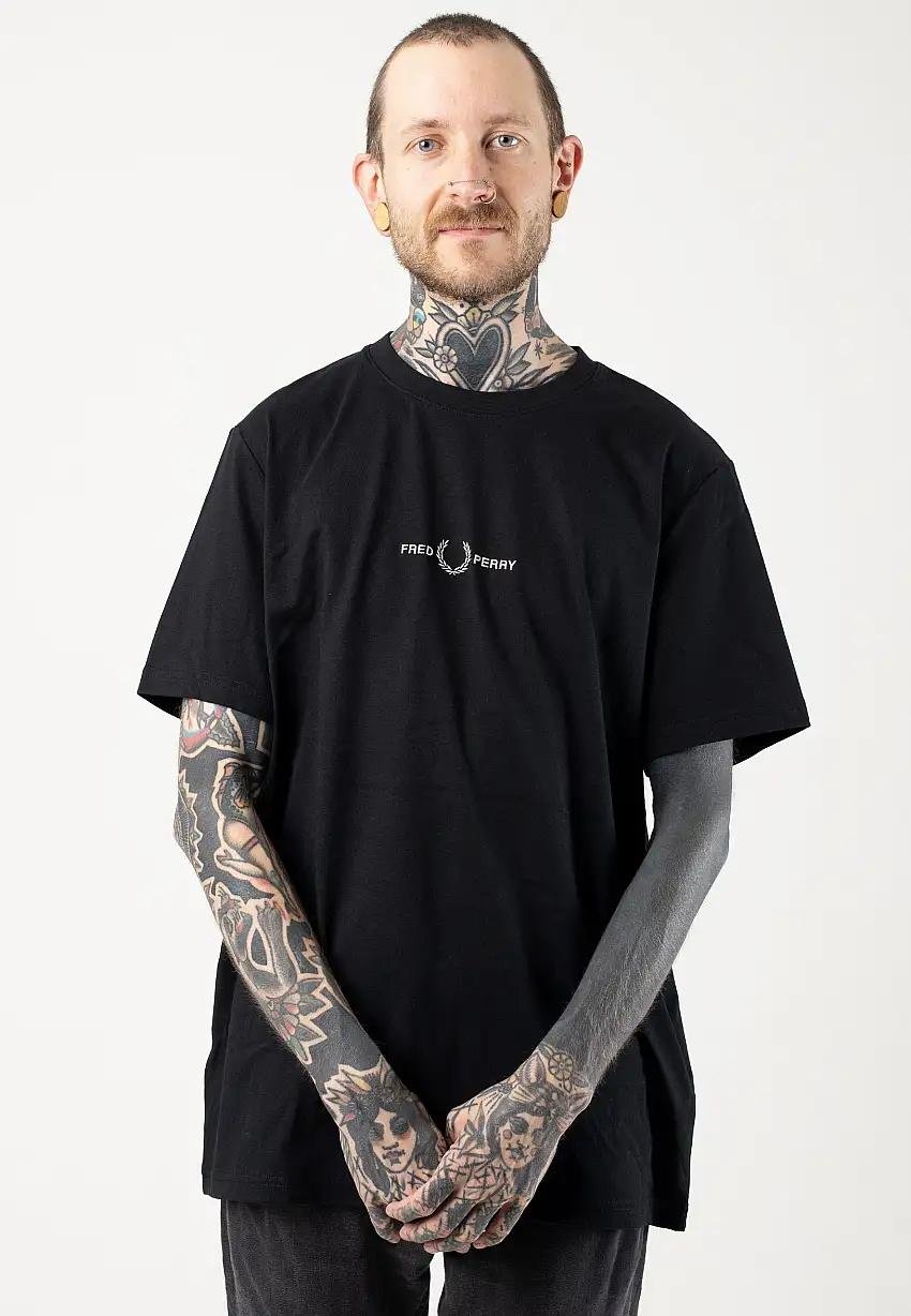 Fred Perry - Embroidered Black - T-Shirt