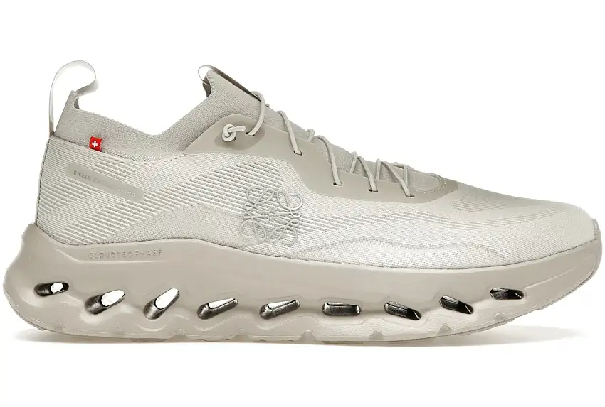 On Running Cloudtilt Loewe Sand