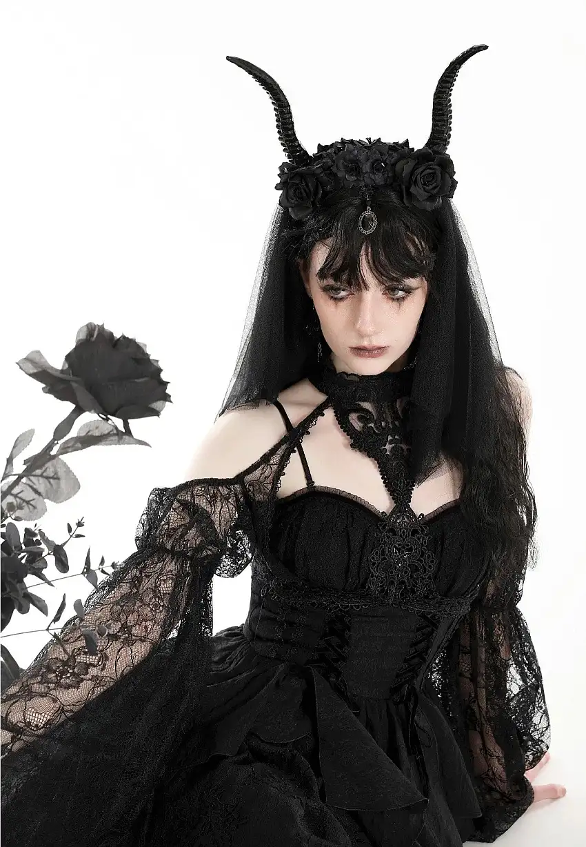 Dark In Love - Gothic Sexy Shoulder Bubbles Black - Top