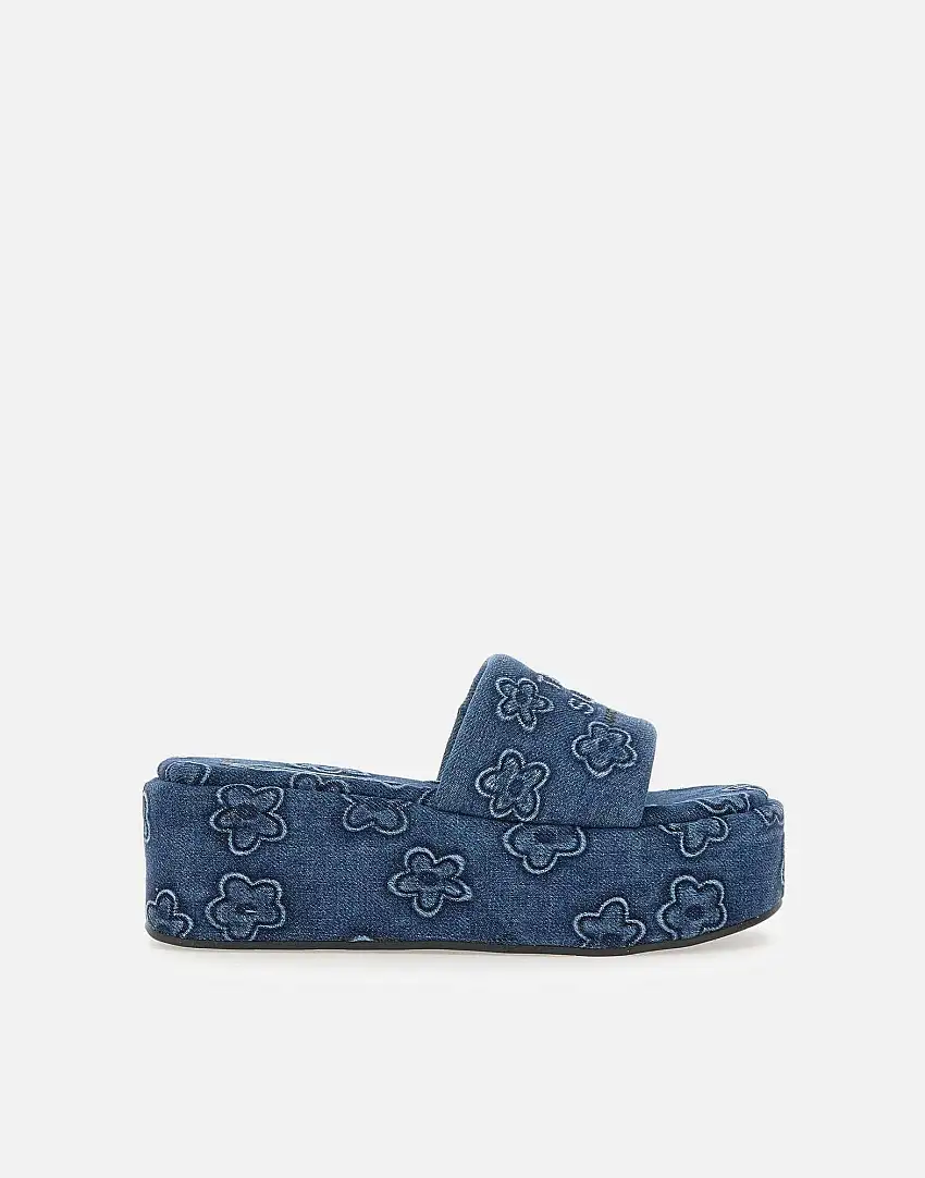 "The Puffy Daisy Denim Platform Sandal" 33570195