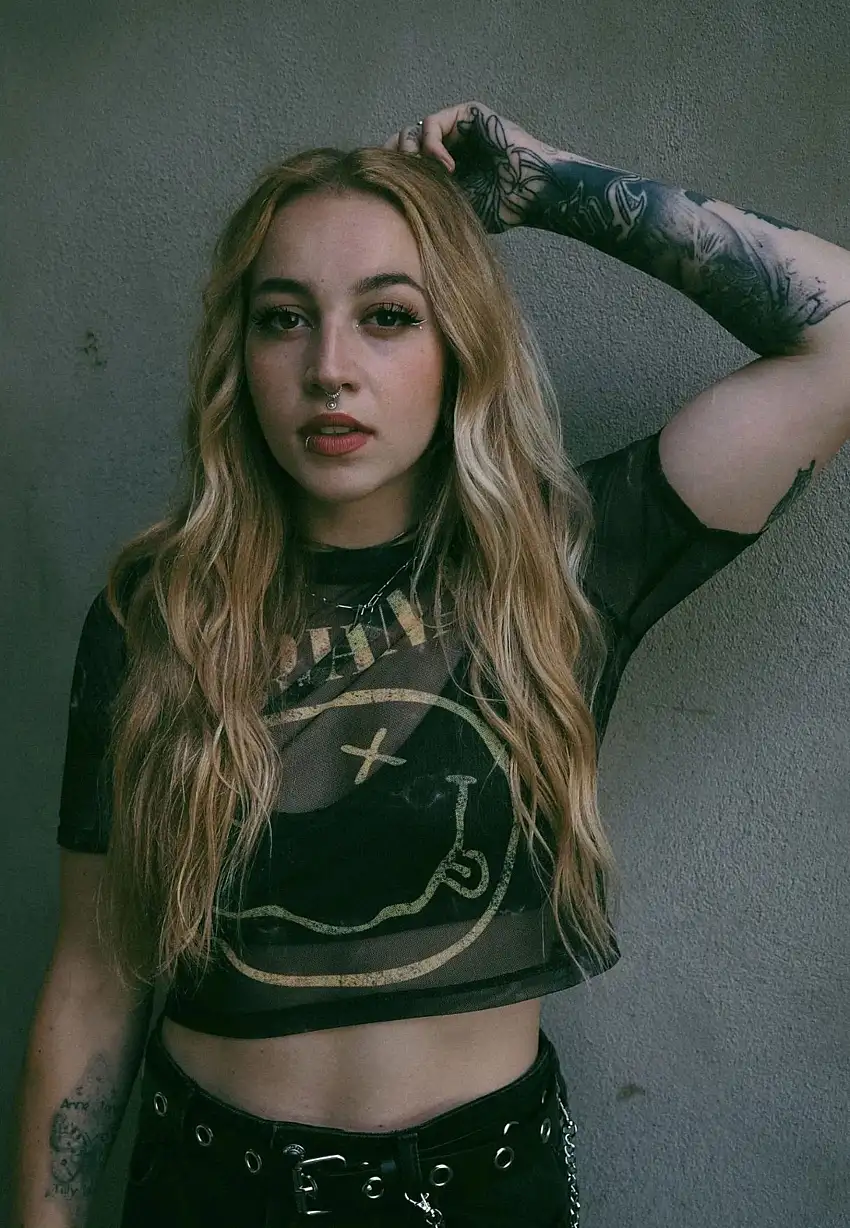 Nirvana - Yellow Happy Face Mesh Cropped - Girly